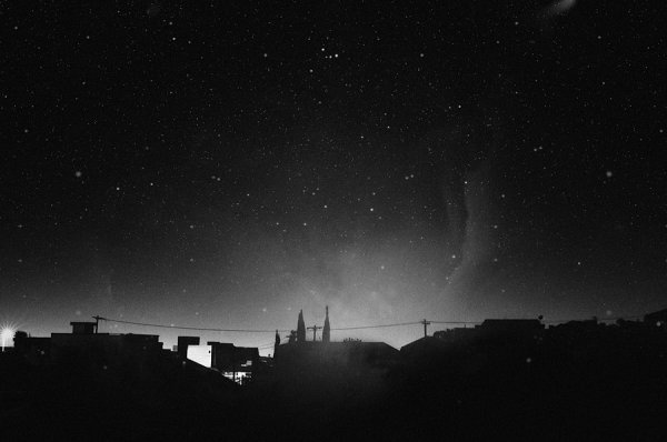 Темное ночное небо