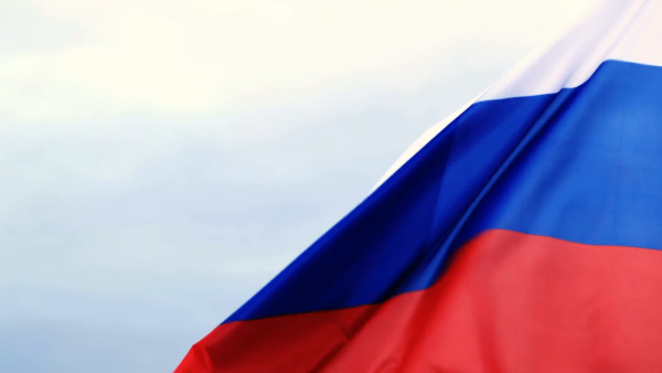 Голубое небо флаг России