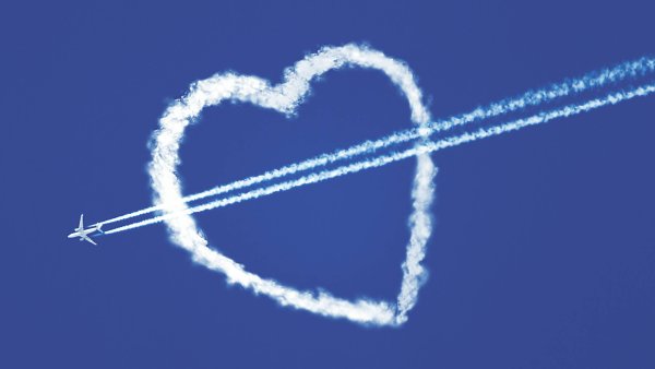 Сердце в небе самолет