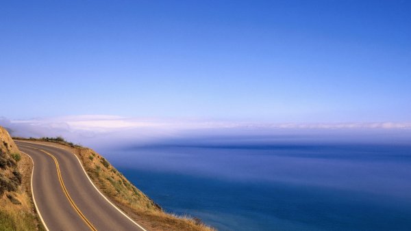 Дорога море небо