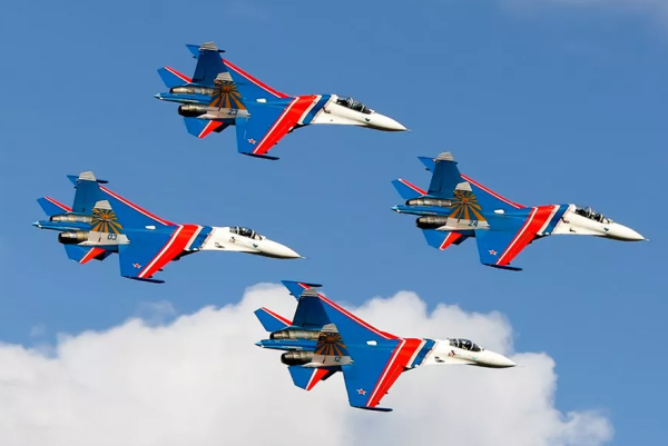 Парад Победы самолеты