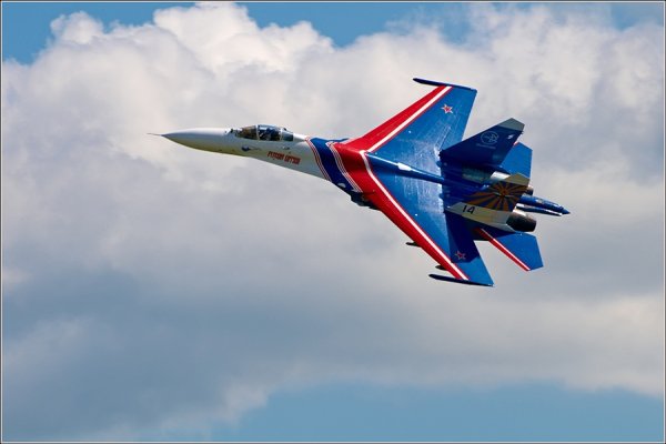 Триколор в небе