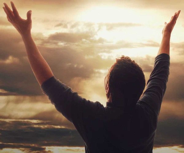 Протянутые ладони