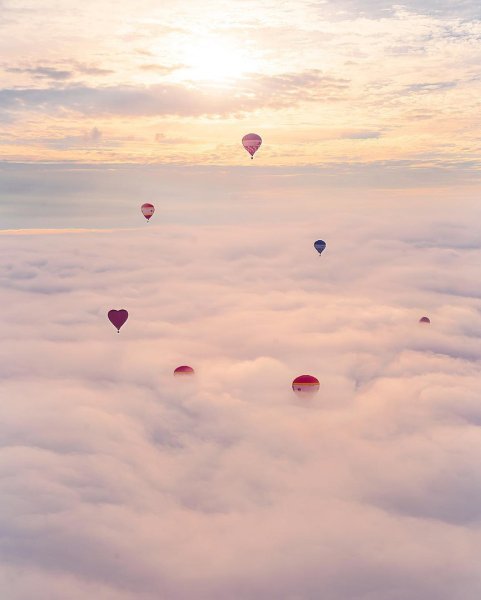 Воздушный шар в небе