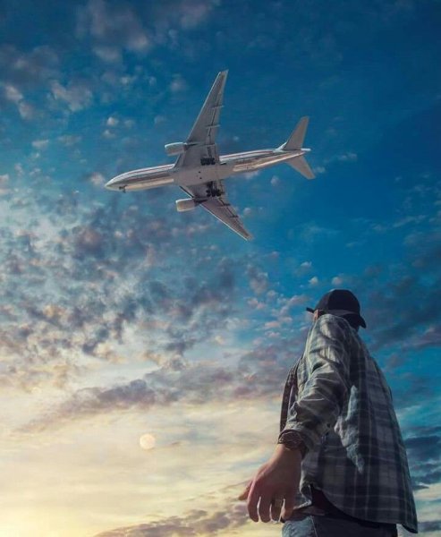 Самолет в грозовом облаке