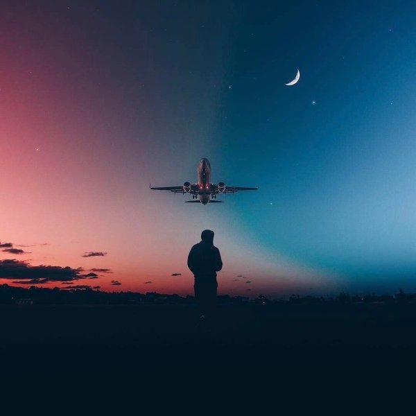 Самолет в облаках