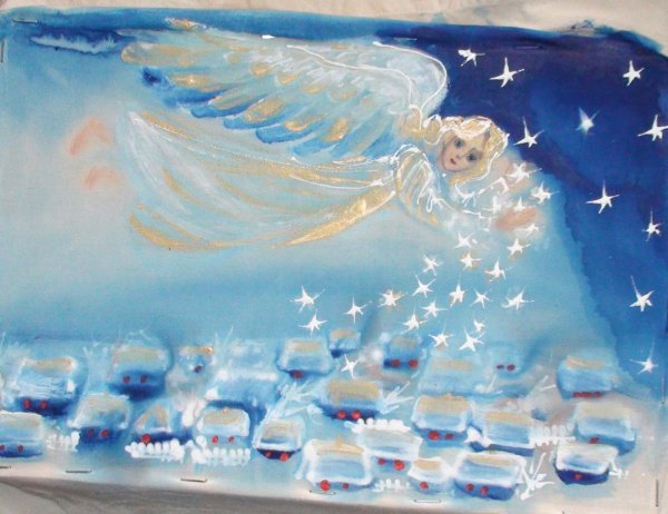 Мама ангел с малышом