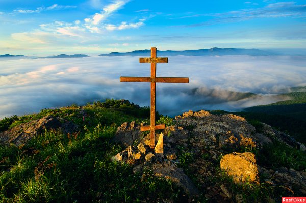 Поклонный крест на горе Афон