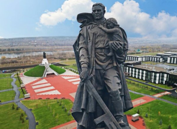 Памятник советскому солдату в Берлине стихотворение