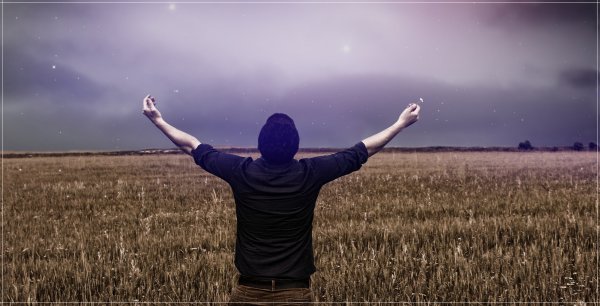 Руки воздетые к небу