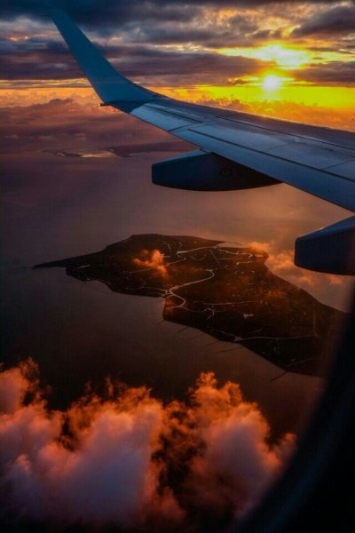 Боинг 737-800 SMARTAVIA из иллюминатора