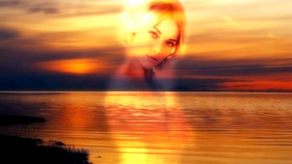 Женские глаза океан