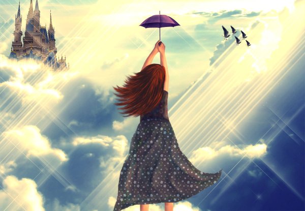 Девушка с крыльями в полете