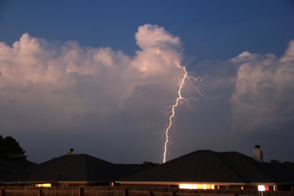 Молния среди ясного неба