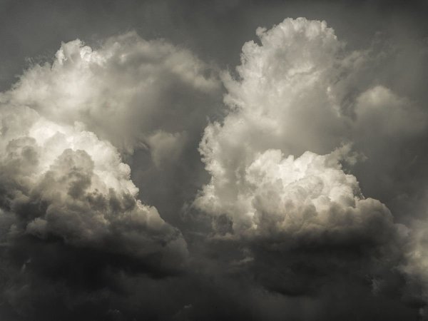 Хмурые облака