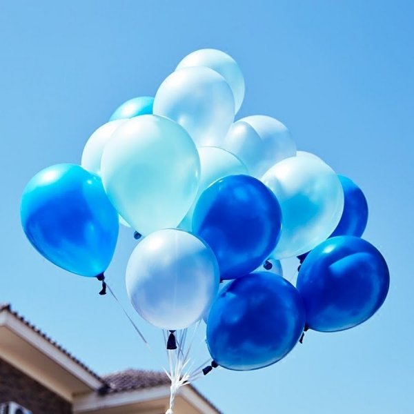 Голубой шарик