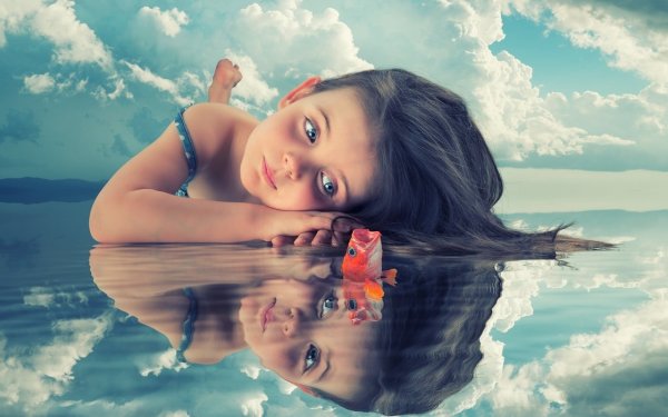 Девушка мечтает