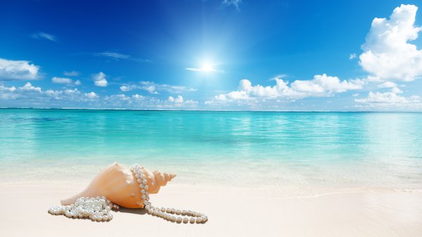 Голубой пляж