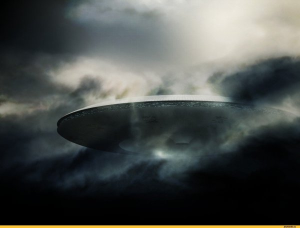 НЛО В космосе