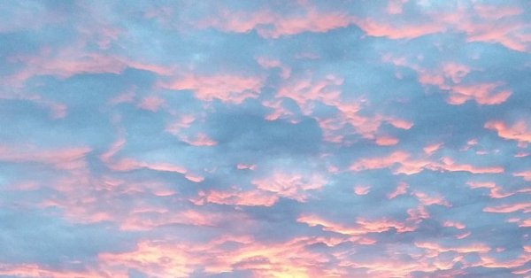 Ванильное небо и море