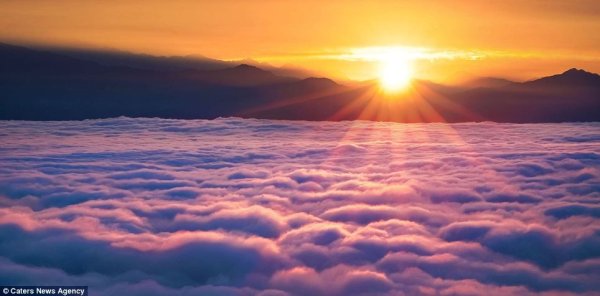 Солнце над облаками