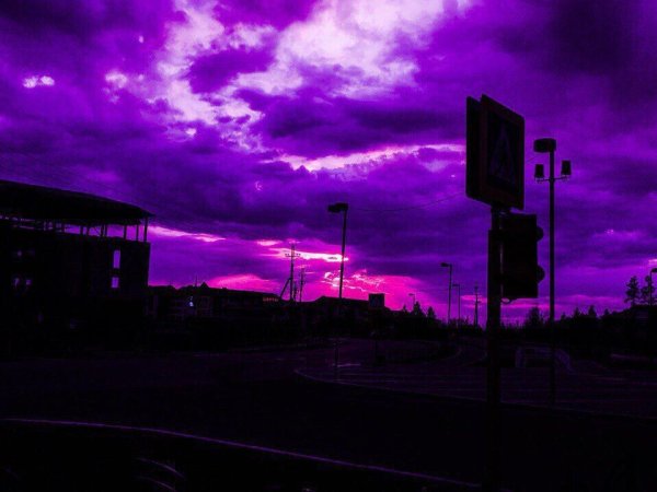 Фантастическое небо с планетами