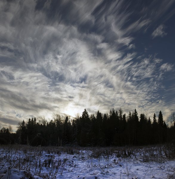 Мрачное ноябрьское небо