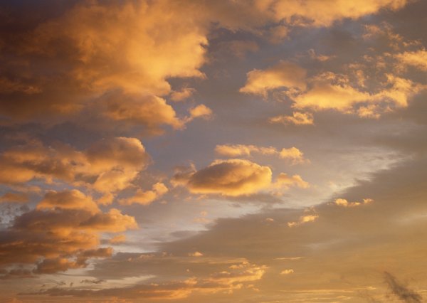 Небо в теплых тонах