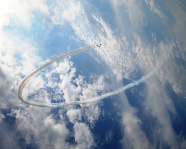 Небо высоко