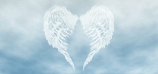 Крылья ангела в небе