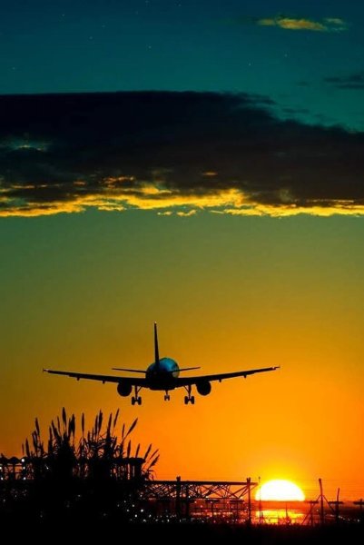 Ночной аэропорт