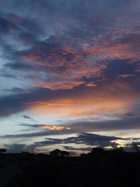 Вечернее небо с облаками