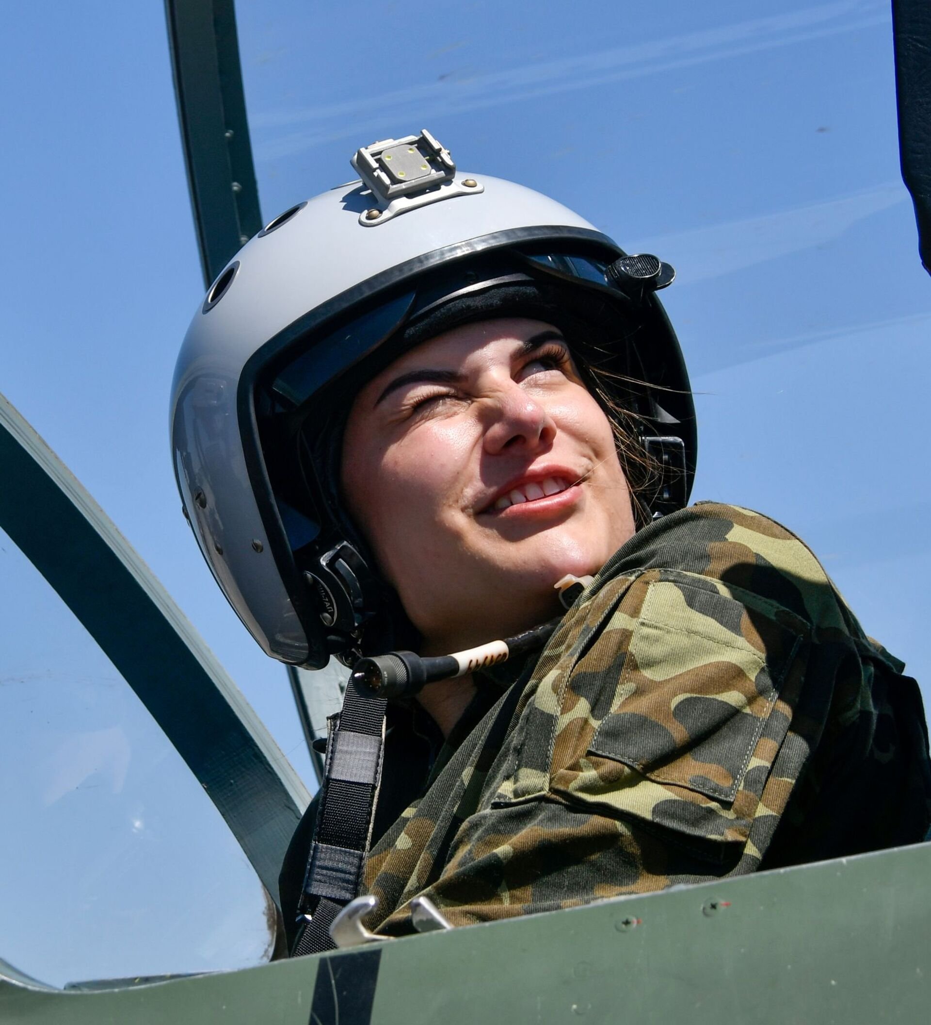 Семья военных летчиков. Л-39 КВВАУЛ. Л-39 В Краснодарском училище летчиков. Военный летчик пилот. Летчик инструктор Су 24.