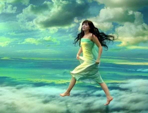 Девушка Бегущая по волнам