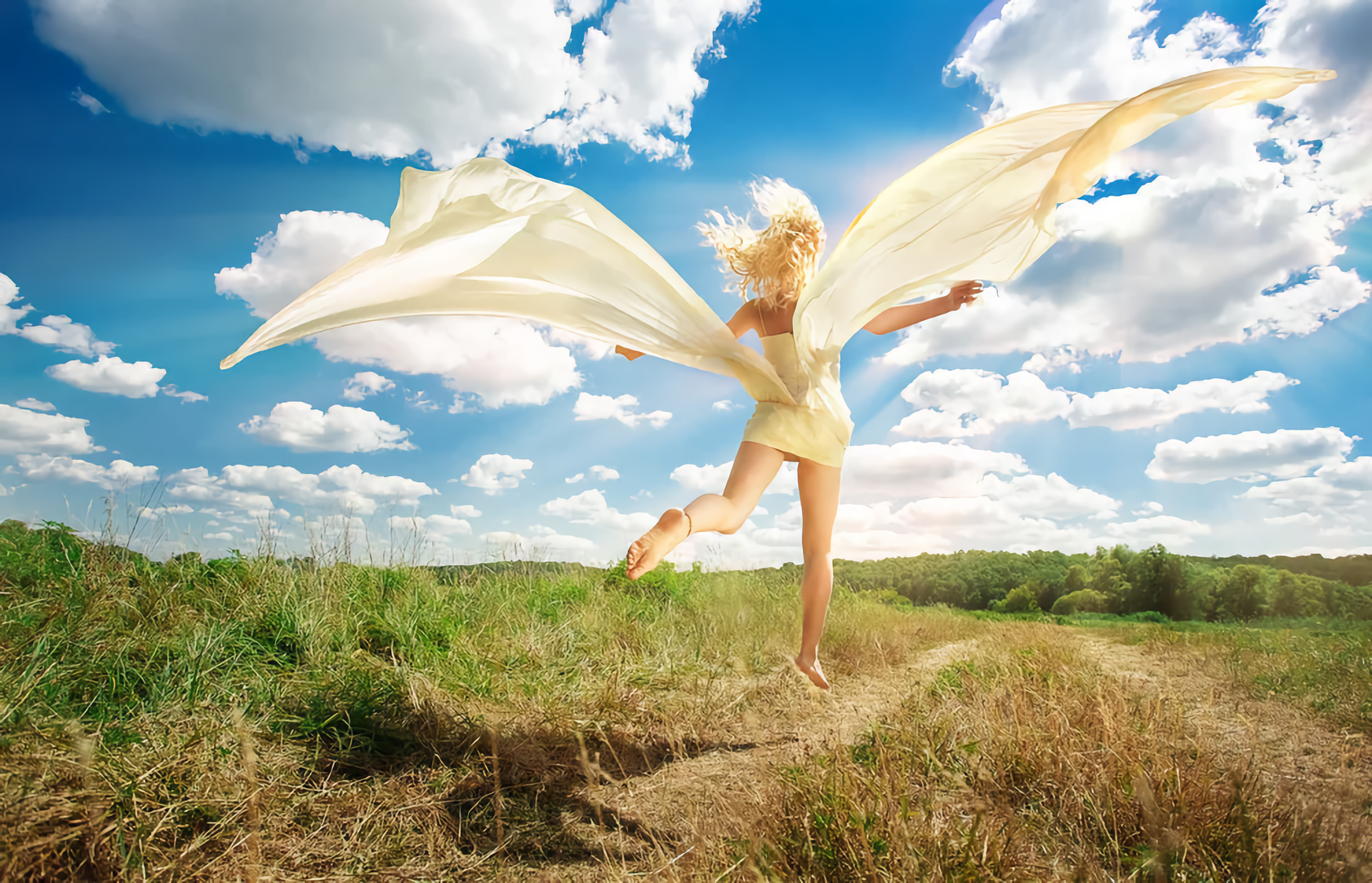Дайте детям крылья и корни. Летать от счастья. Летающее крыло. Летать в облаках. Летать на крыльях счастья.