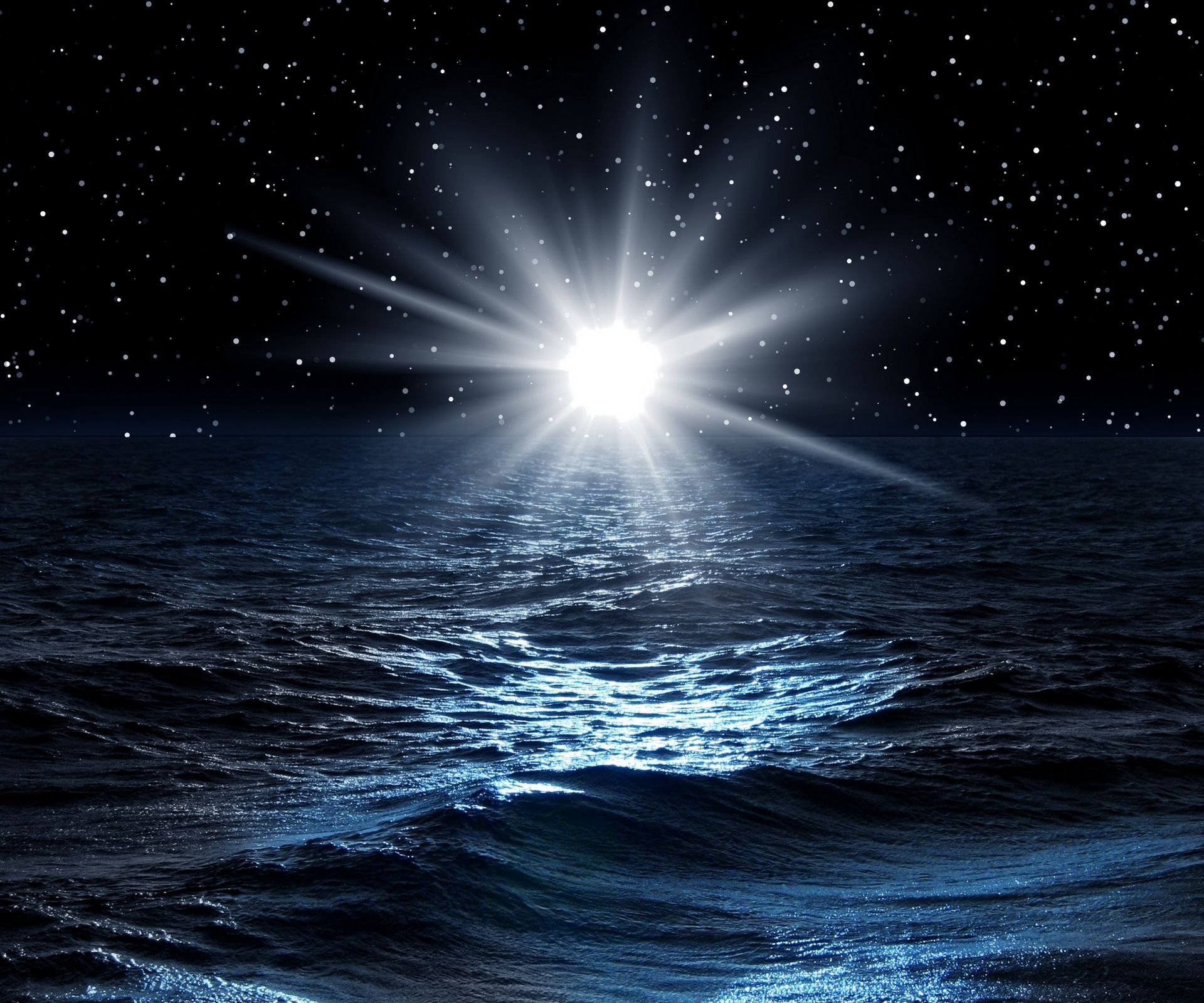 Ласковый свет от сияния. Ночное море. Ночное море и звезды. Море и звезды. Море ночь звезды.