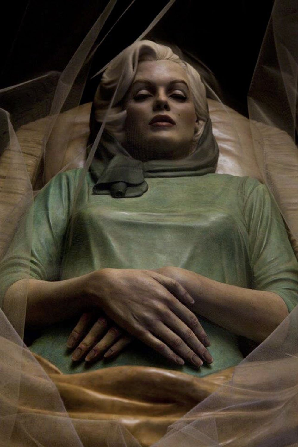 Звезды после смерти. Скульптура Мэрилин Монро Паоло Шмидлин. Похороны Мэрилин Монро похороны.