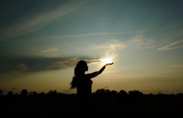 Рука звезды небо