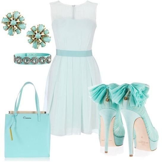 Комплекты одежды для девушек платья