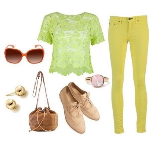 Набор одежды для девушки яркие