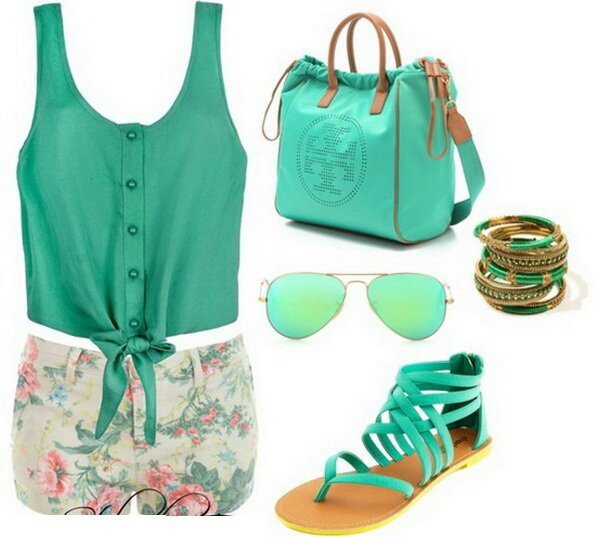 Комплекты одежды на лето