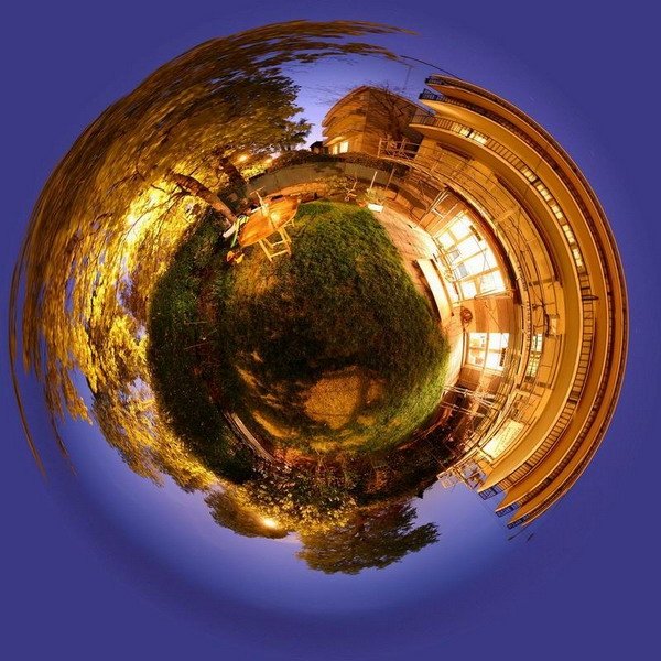 Самая маленькая Планета на земле