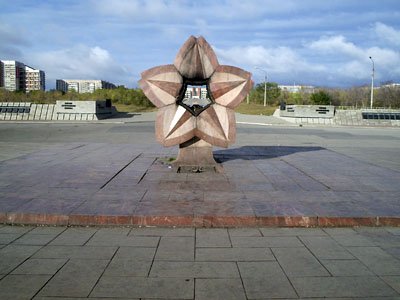 Магнитогорске в городе есть памятник вечный огонь