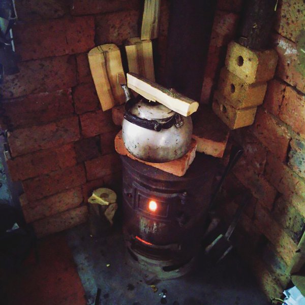 Буржуйка горит