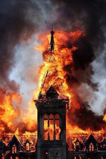 Церковь горит