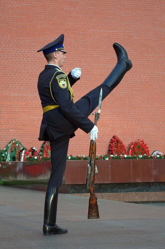 Солдат почетного караула