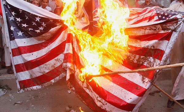 Сжигание американского флага