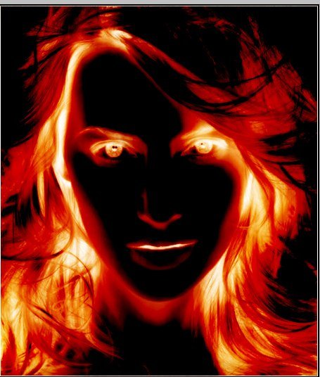 Женщина с горящими глазами