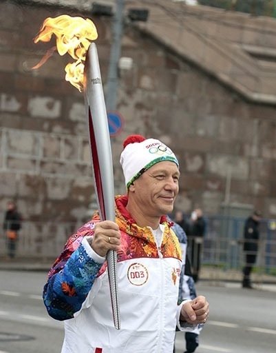Факелоносец Дмитрий Коробейников