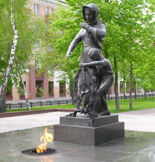 Мемориальный комплекс вечный огонь Белгород